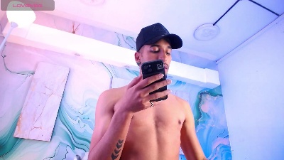 Michael_Hanks live cam on Cam4