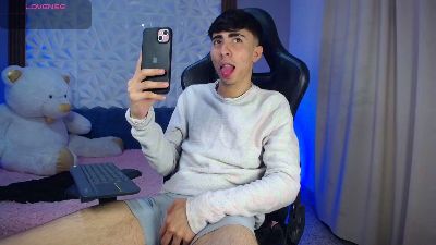 Michaell_twinkk live cam on Cam4