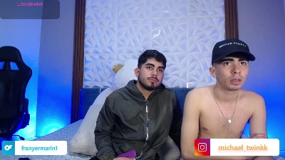 Michaell_twinkk live cam on Cam4