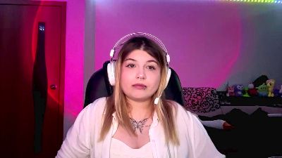 MichelOsley live cam on Cam4