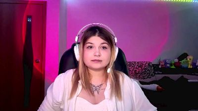MichelOsley live cam on Cam4