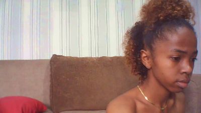 MichellaE live cam on Cam4