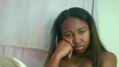 Michou261 live cam on Cam4