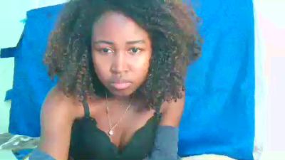 Michou261 live cam on Cam4