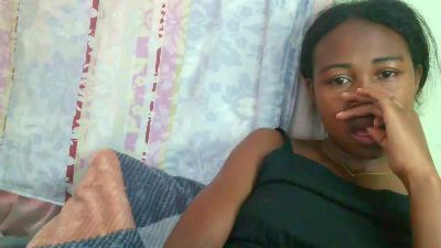 Michou261 live cam on Cam4