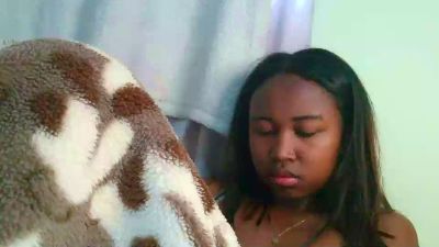 Michou261 live cam on Cam4