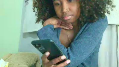 Michou261 live cam on Cam4