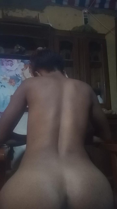 Micka02 live cam on Cam4