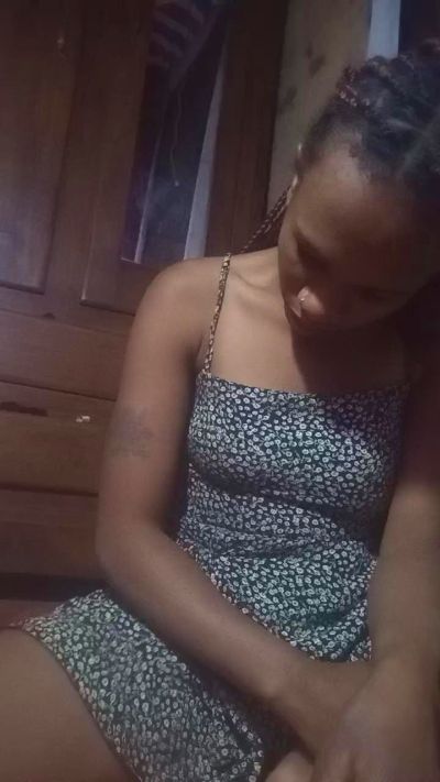 Micka02 live cam on Cam4