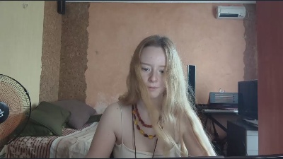 MickeyAnway live cam on Cam4