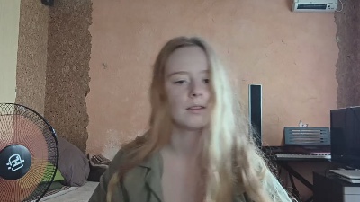 MickeyAnway live cam on Cam4