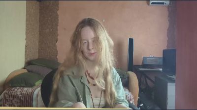MickeyAnway live cam on Cam4