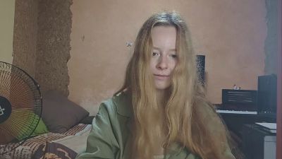 MickeyAnway live cam on Cam4