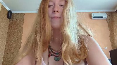 MickeyAnway live cam on Cam4