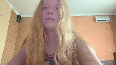 MickeyAnway live cam on Cam4