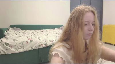 MickeyAnway live cam on Cam4