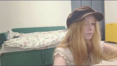 MickeyAnway live cam on Cam4