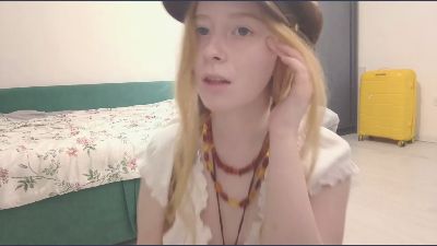 MickeyAnway live cam on Cam4