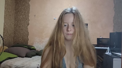 MickeyAnway live cam on Cam4