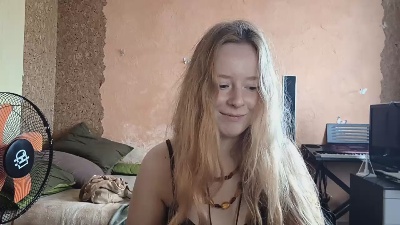 MickeyAnway live cam on Cam4