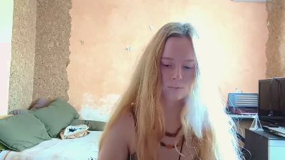 MickeyAnway live cam on Cam4