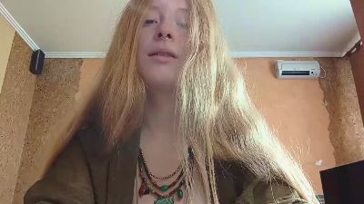 MickeyAnway live cam on Cam4