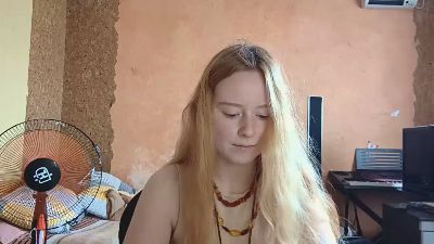 MickeyAnway live cam on Cam4