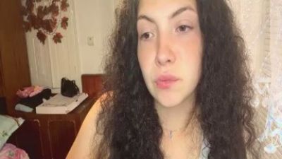 MickieCalvillo live cam on Cam4