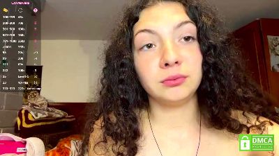 MickieCalvillo live cam on Cam4