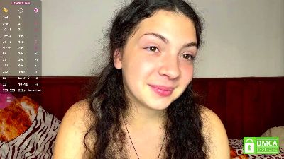 MickieCalvillo live cam on Cam4