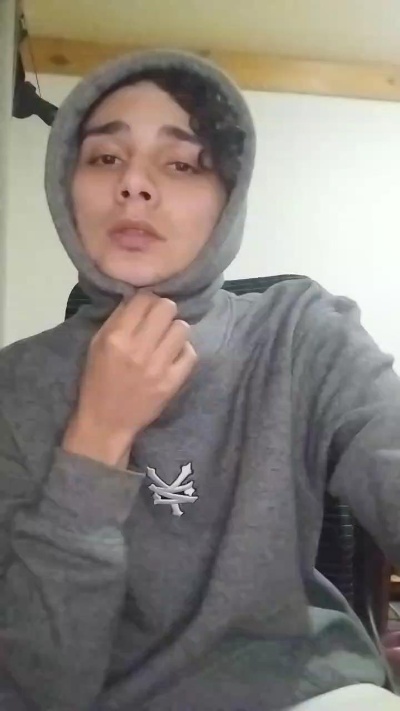 Mickyy69 live cam on Cam4