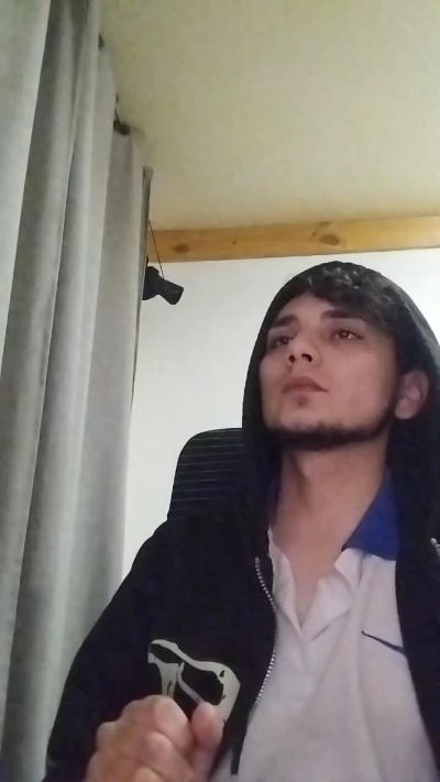 Mickyy69 live cam on Cam4