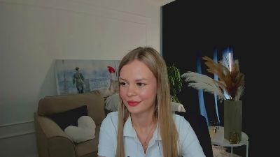 MidnightAura live cam on Cam4