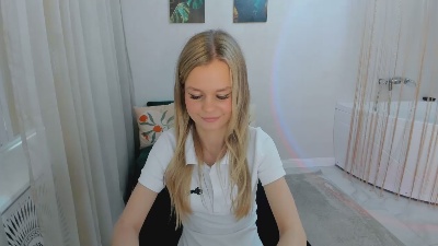 MidnightAura live cam on Cam4