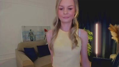 MidnightAura live cam on Cam4