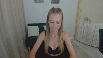 MidnightAura live cam on Cam4