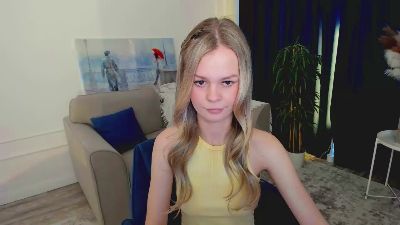 MidnightAura live cam on Cam4
