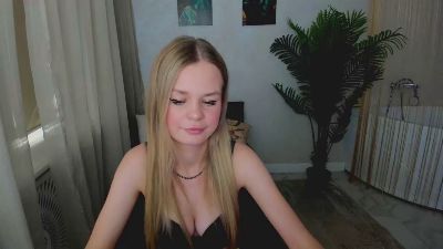 MidnightAura live cam on Cam4