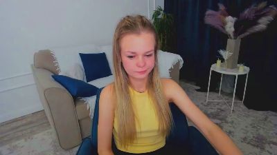 MidnightAura live cam on Cam4