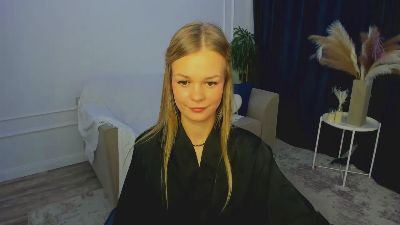 MidnightAura live cam on Cam4