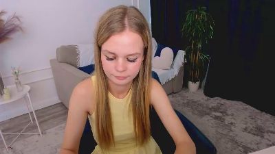 MidnightAura live cam on Cam4