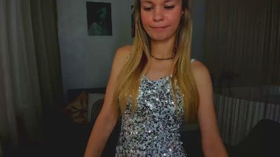 MidnightAura live cam on Cam4