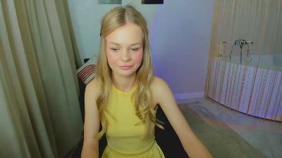 MidnightAura live cam on Cam4