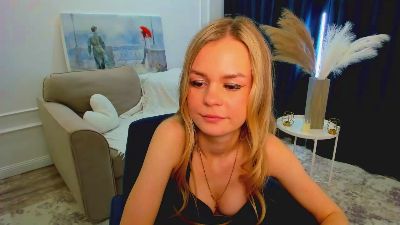 MidnightAura live cam on Cam4