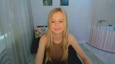 MidnightAura live cam on Cam4