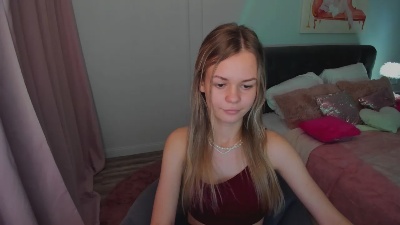 MidnightAura live cam on Cam4