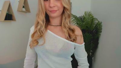 MidnightAura live cam on Cam4