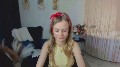 MidnightAura live cam on Cam4