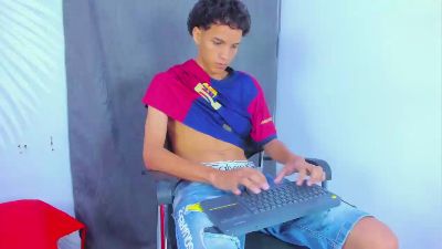 MidnightKing_ live cam on Cam4