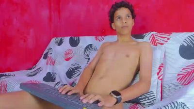 MidnightKing_ live cam on Cam4